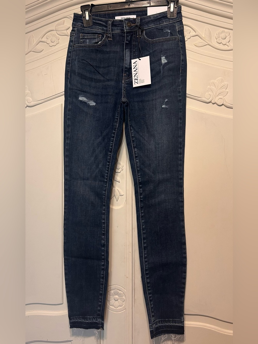 Zenana Outfitters Dark Indigo Distressed Skinny Jeans